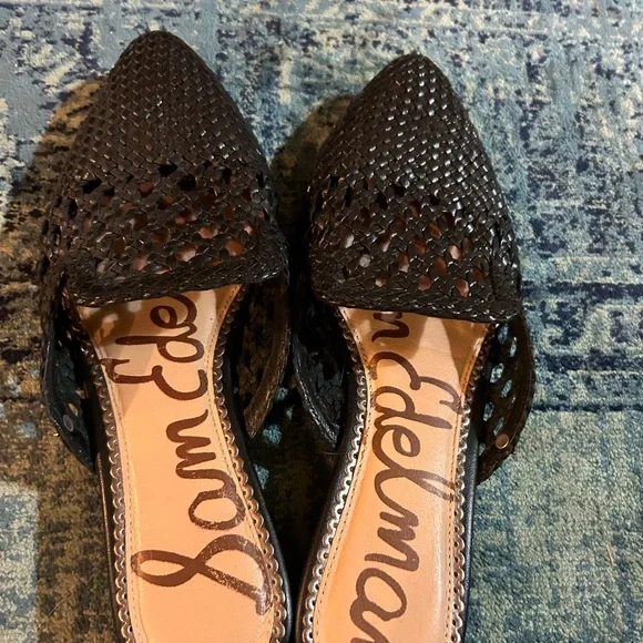 Sam Edelman black leather cut-out slides / mules. 7.5. - Picture 2 of 3